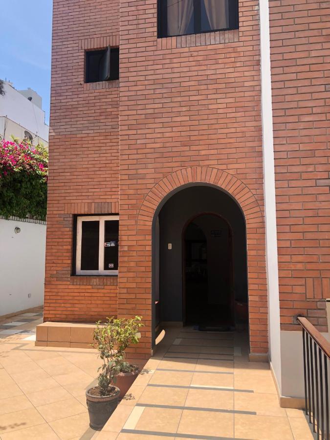 Хостел Qx Miraflores Лима Экстерьер фото